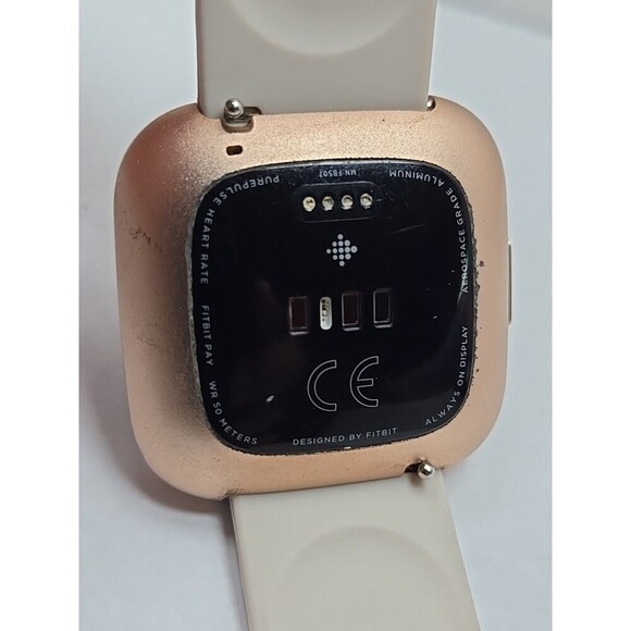Fitbit Versa 2 Smartwatch Pink 40mm Alexa WR50M Always On Display No Charger - Picture 10 of 10